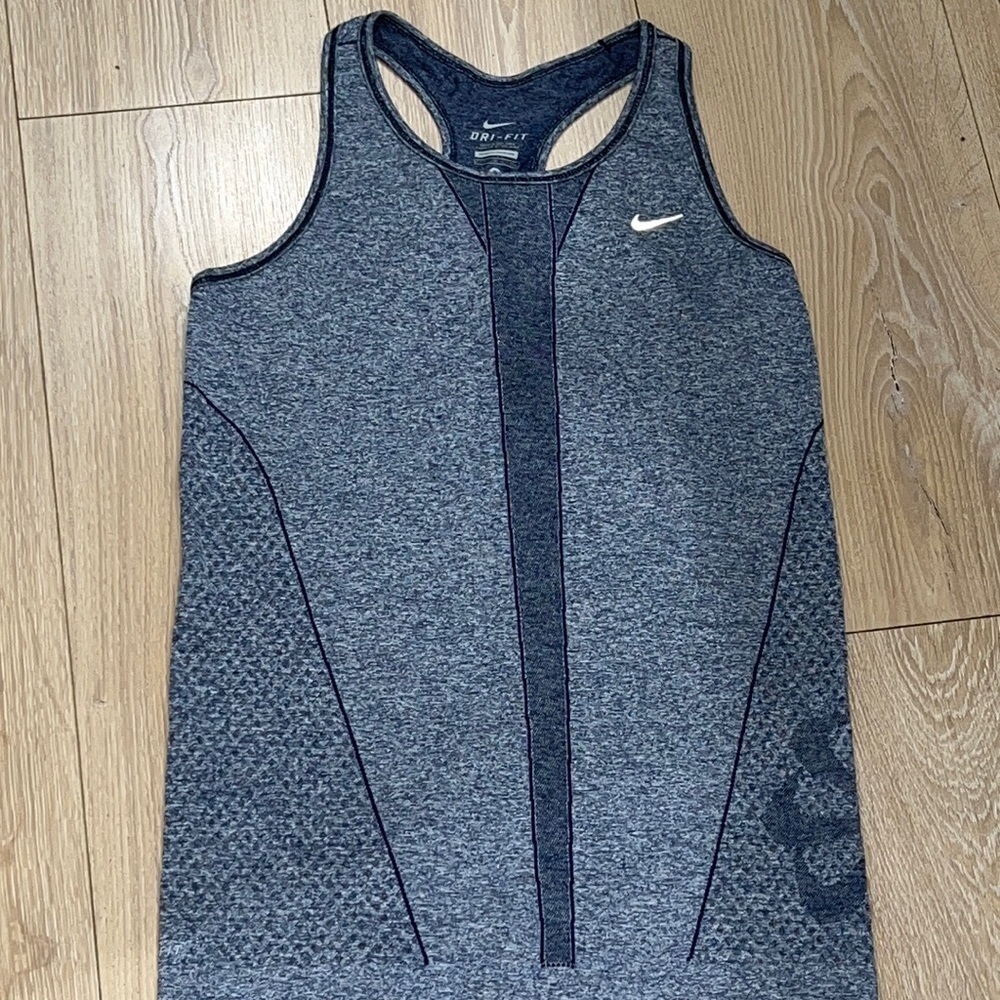 Nike workout top. Razorback dri-fit like new only worn once